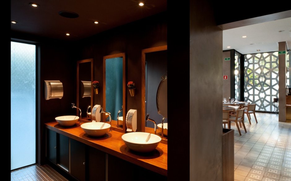 Туалет в ресторане