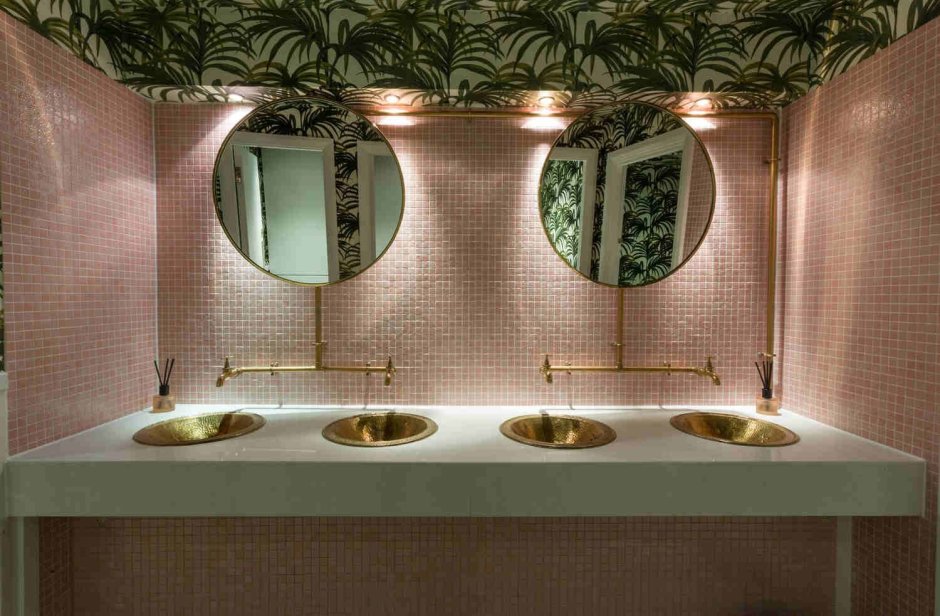 Туалет в ресторане