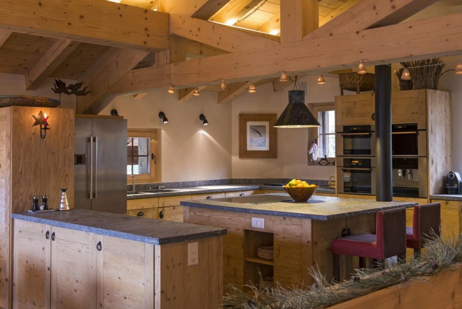 Лампа в стиле Шале