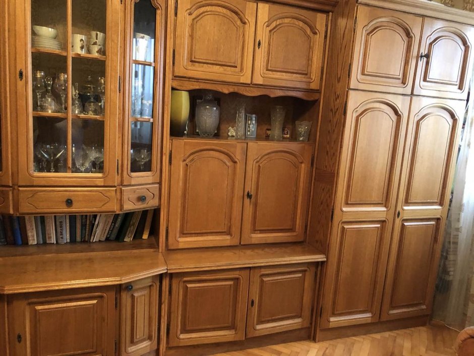 Стенка румынская Питешть