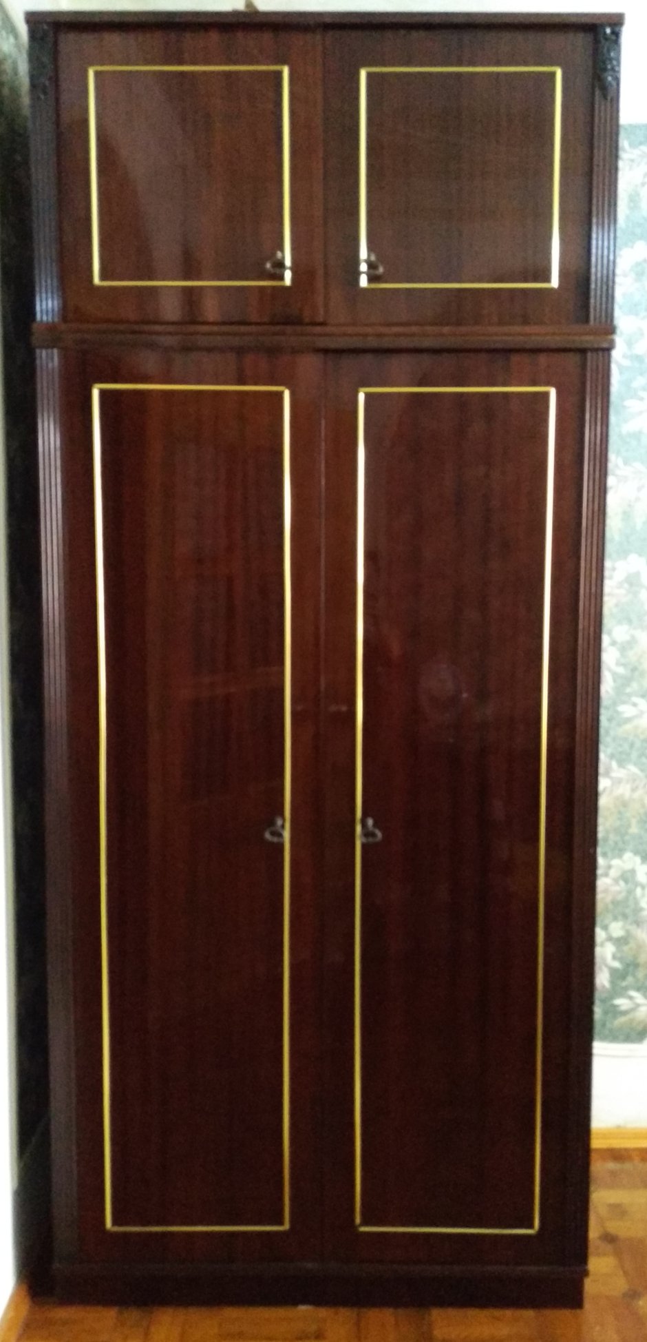 Румынская стенка Мираж