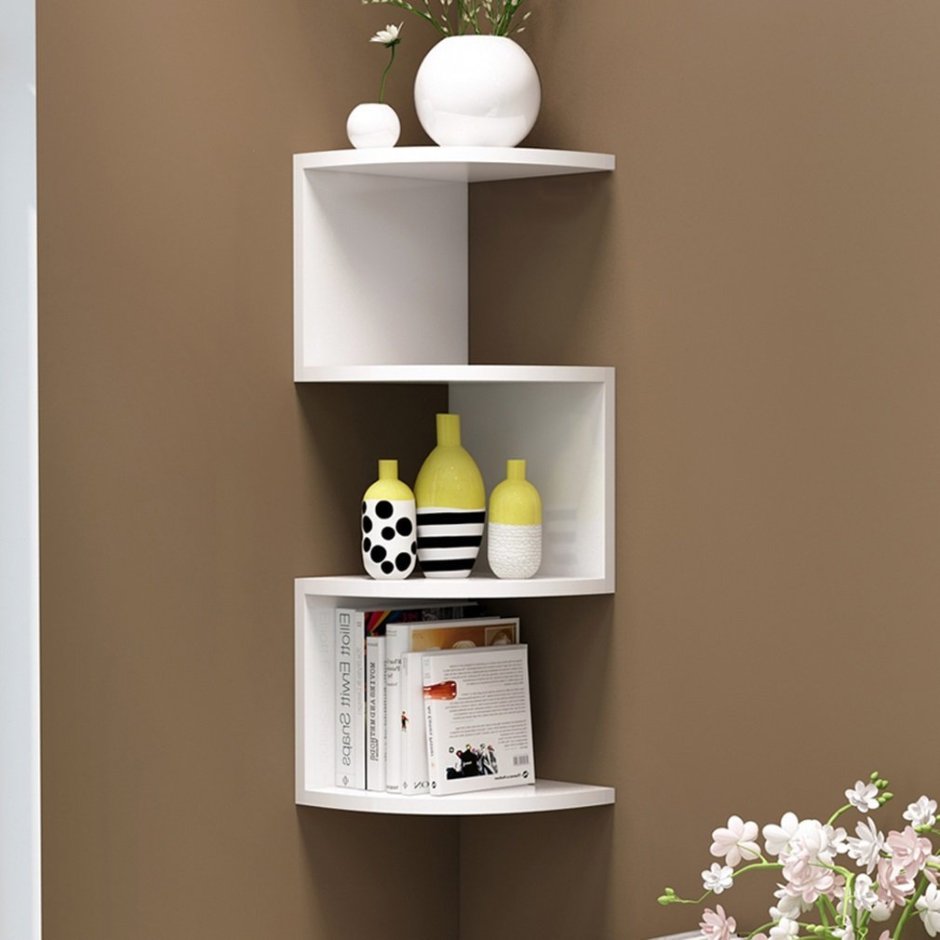 Угловая полочка в спальню