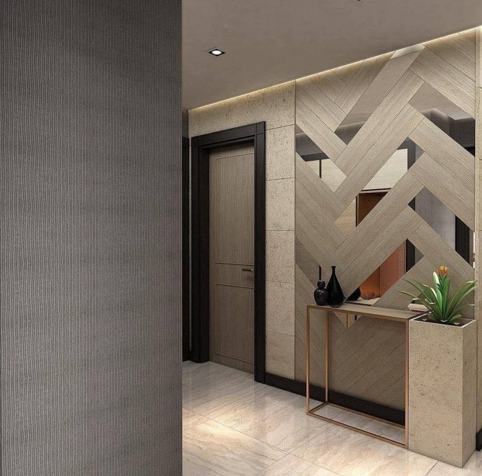 Керамогранит на стене в прихожей