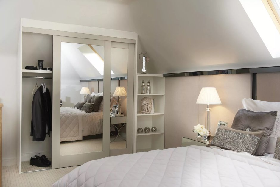 Шкаф вокруг дверного проема