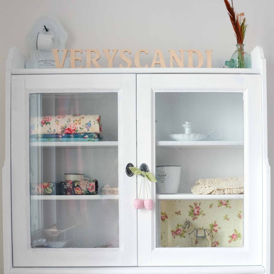 ЛЕКСВИК икеа витрина