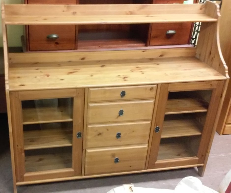 Шторки в шкафу в стиле Прованс