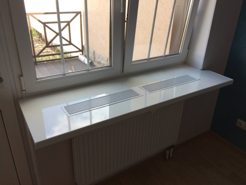 Подоконник на балконное окно