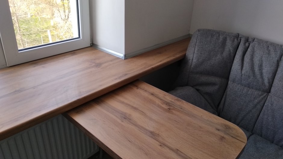 Выдвижной подоконник-столешница