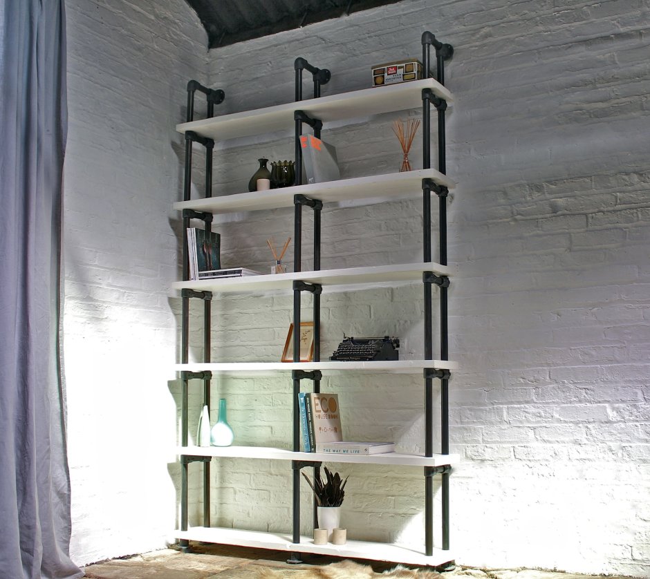 Полка из пластиковых труб