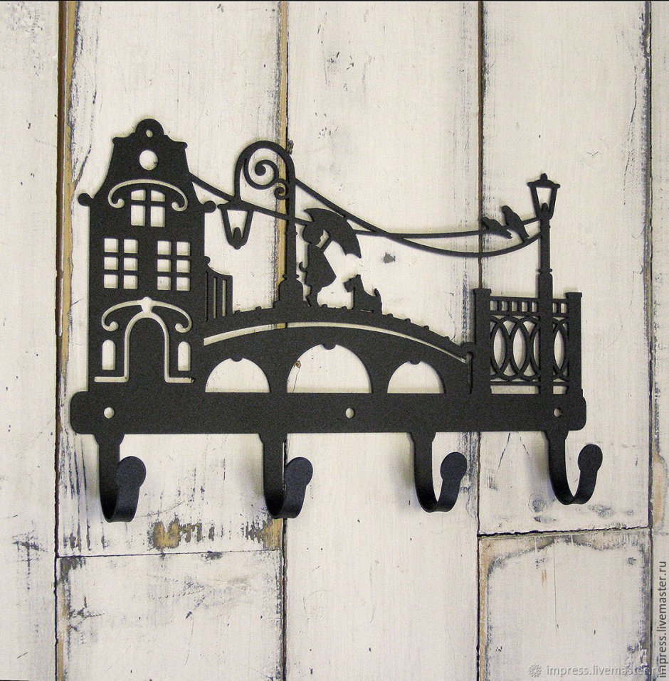 Вешалка из проволоки кованая