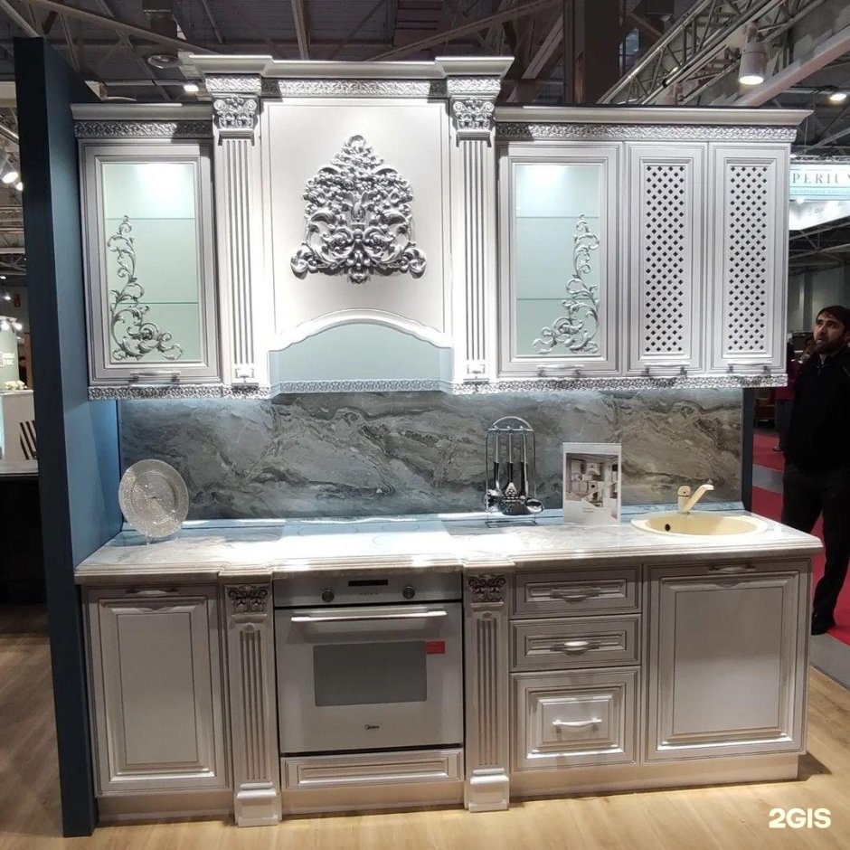 Кухня Венеция массив дуба