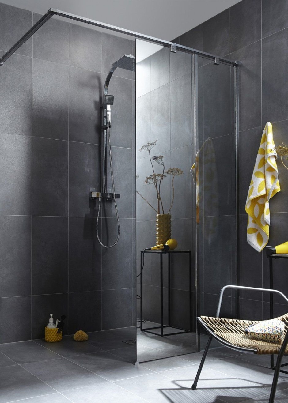 Современные душевые со шторкой