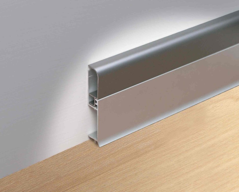 Кухонный плинтус Rehau 31508b