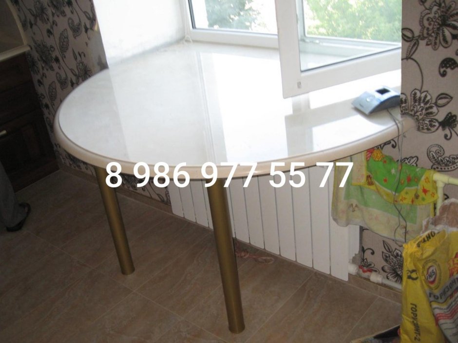 Деревянный стол из сот