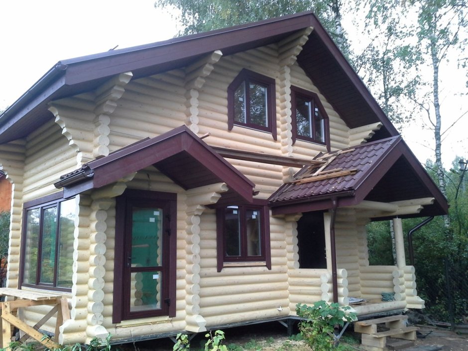 Крашеный сруб