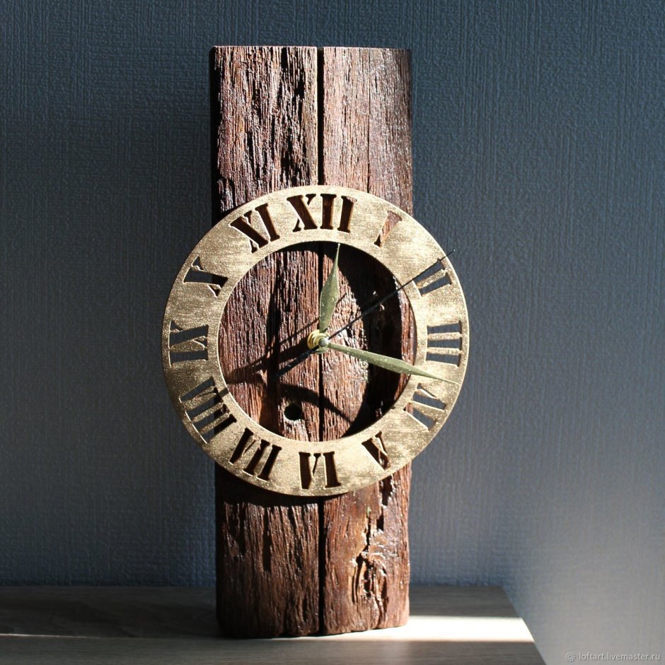 Часы под старину настенные из дерева