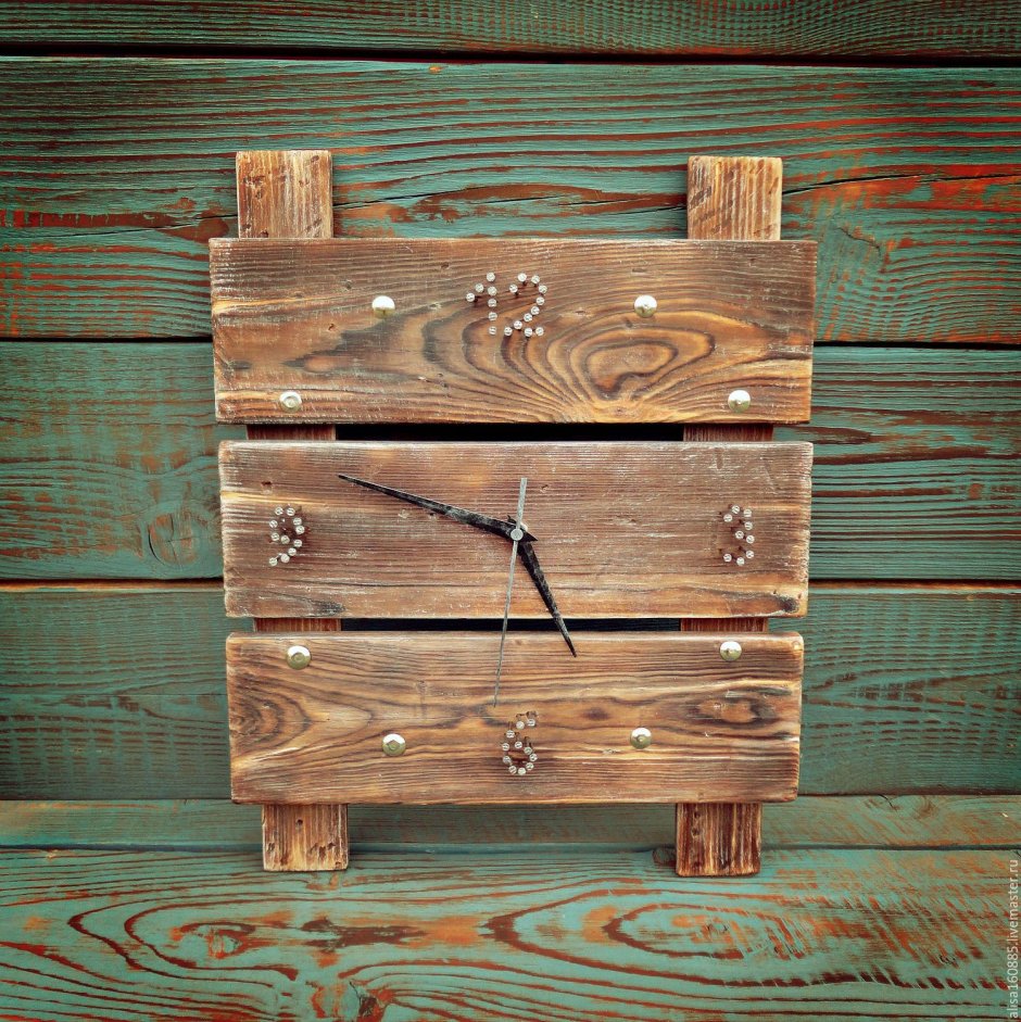 Креативные часы из дерева