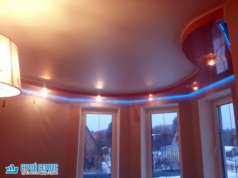 Двухуровневый потолок с эркером