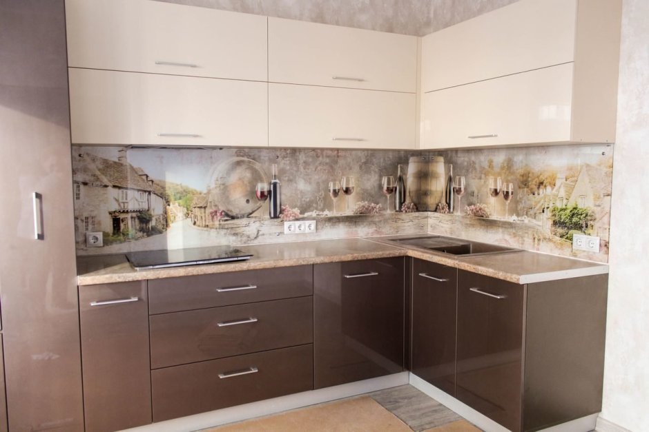 Фартук для кухни в бежевых тонах