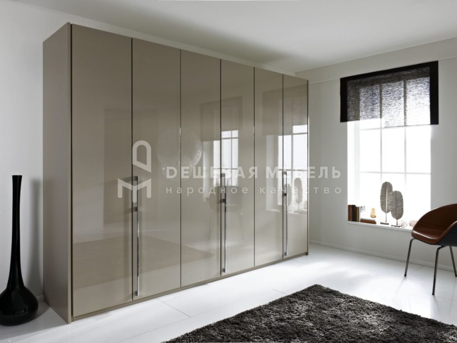 Современные шкафы с распашными дверями