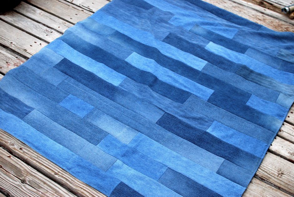 Лоскутные одеяла и пледы из старой одежды