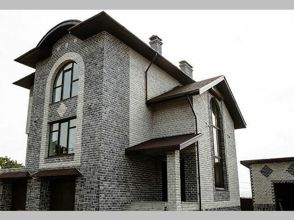 Фасад кирпич и штукатурка