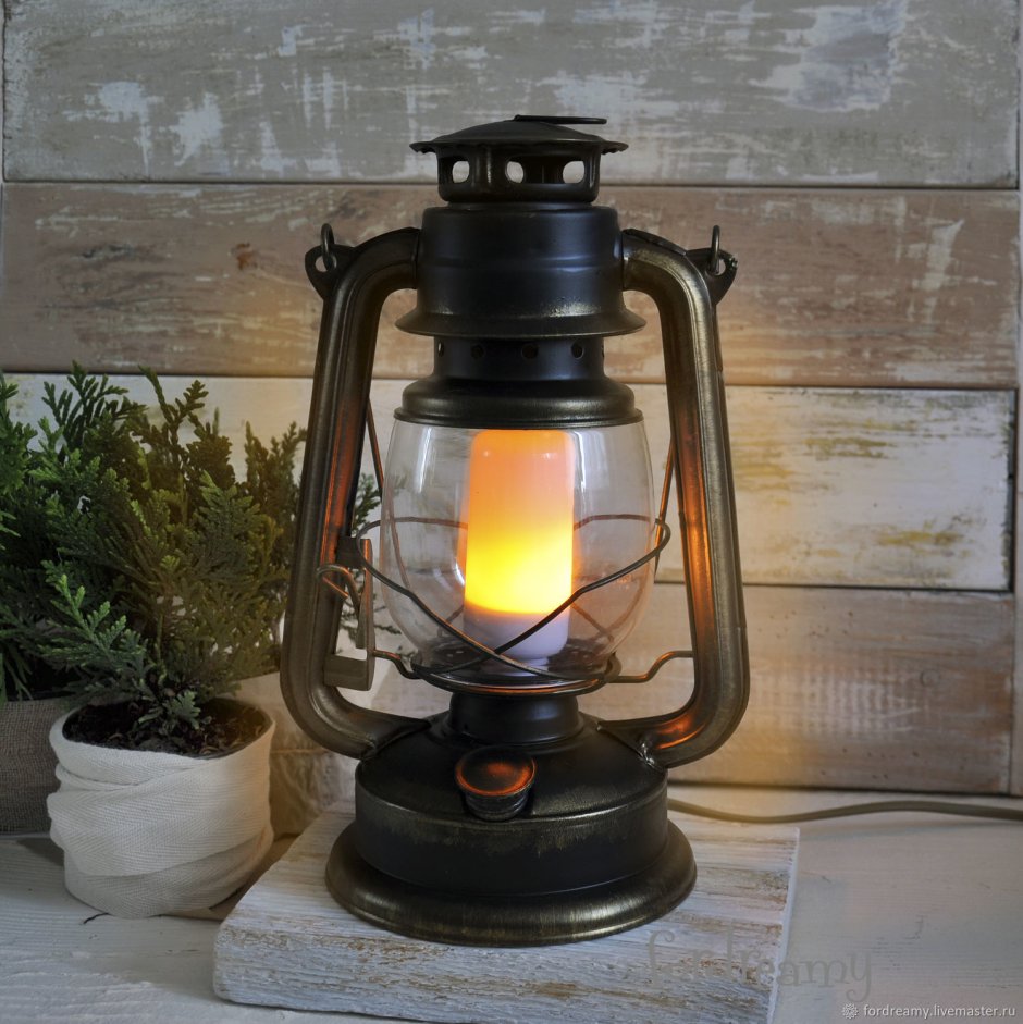 Настольная лампа керосинка электрическая