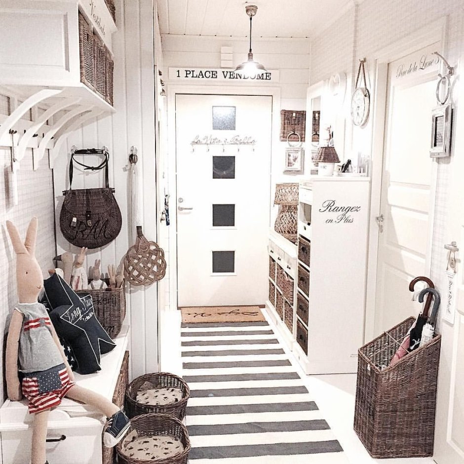 Холодильник в прихожей дизайн