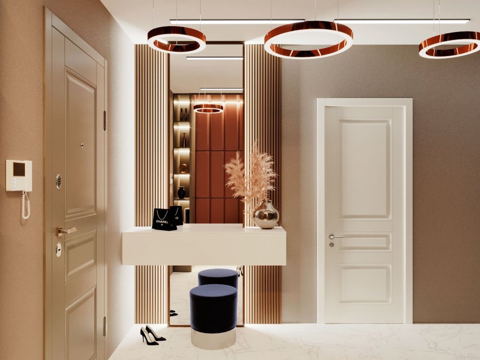 Холодильник в коридоре