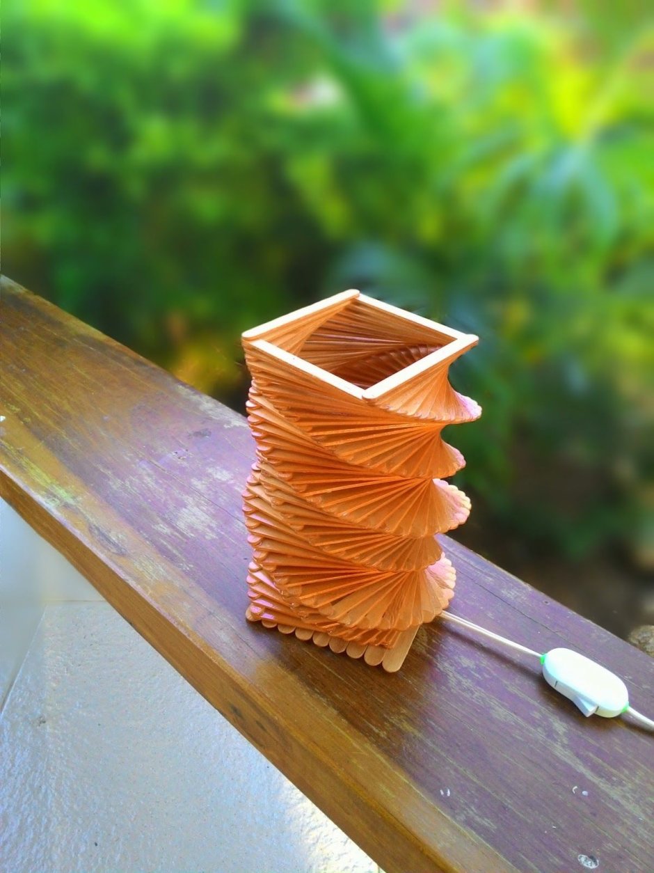 Ваза из палочек для мороженого