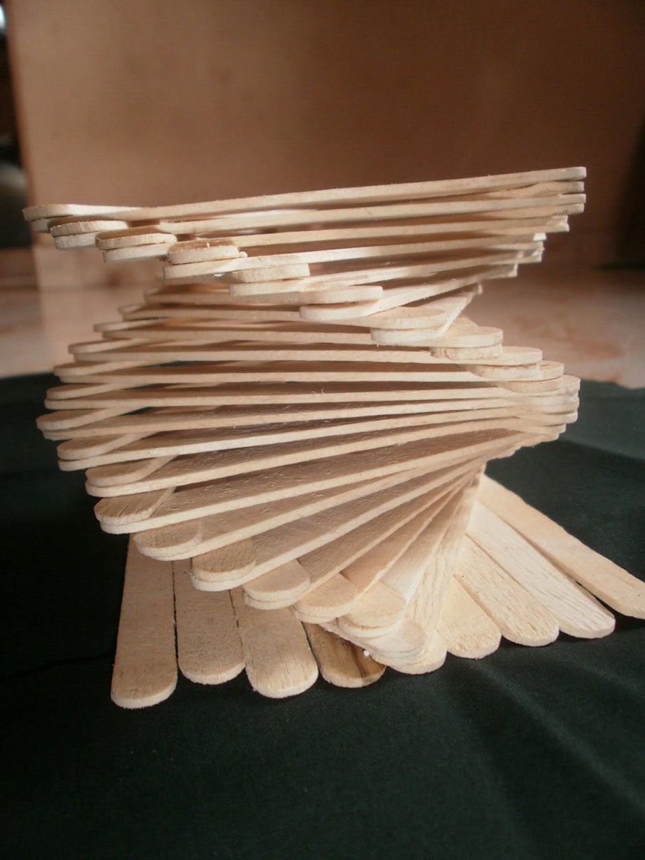 Фигуры из деревянных палочек
