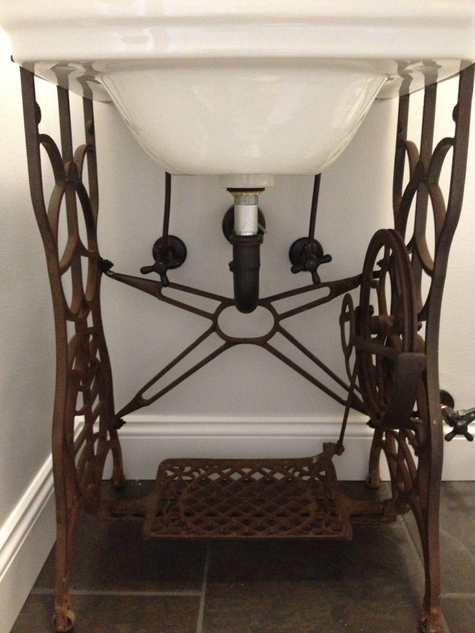 Станина Зингер с раковиной