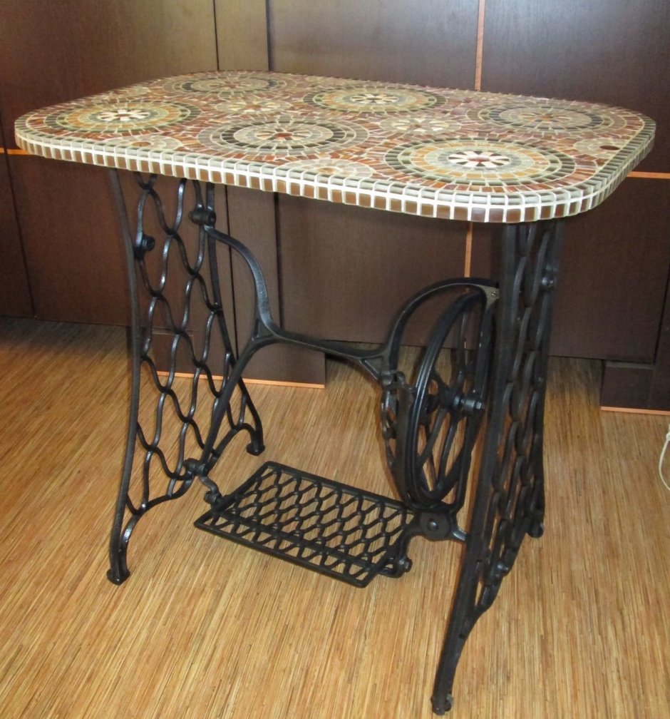 Бра швейная машинка Зингер лофт