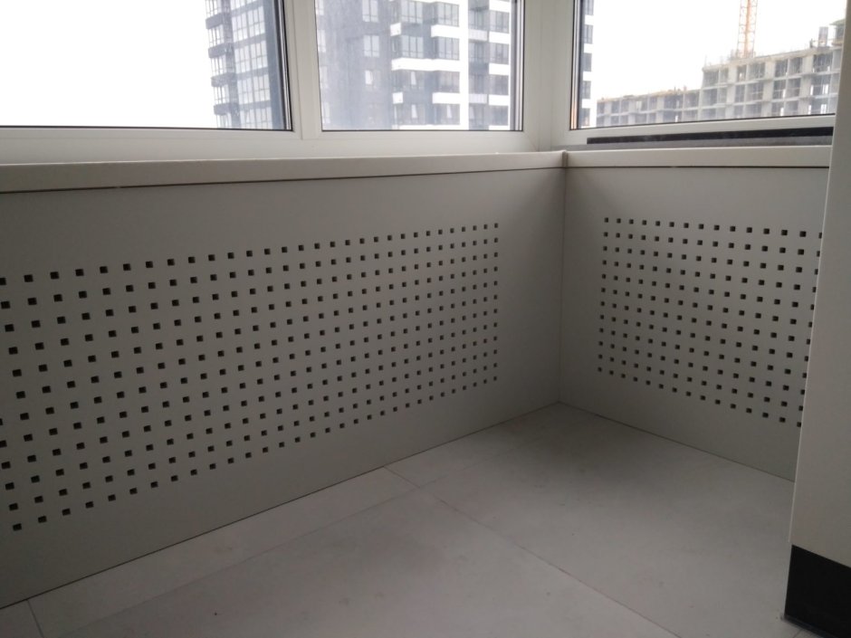 Экран для труб отопления