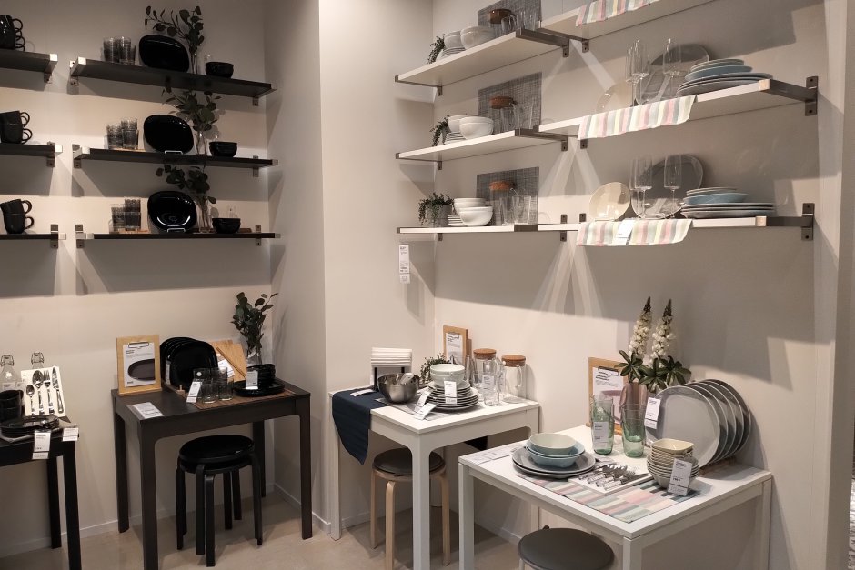 Билли икеа в прихожей