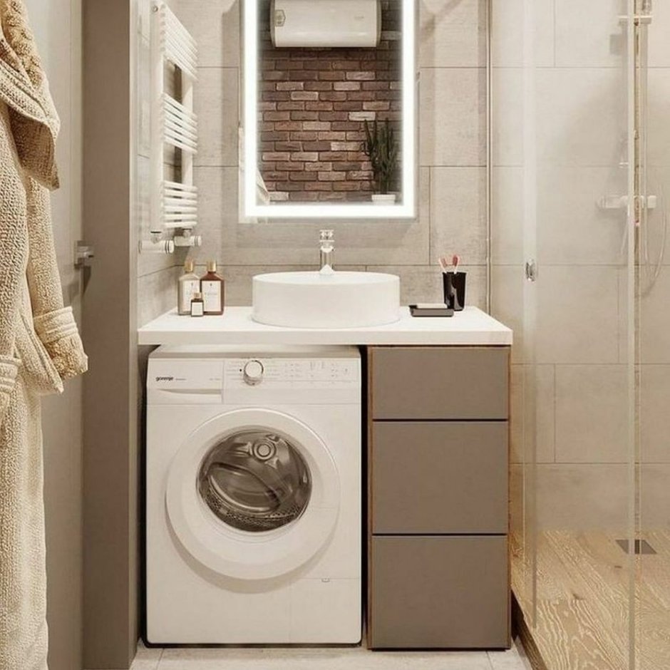 Человек в стиральной машине