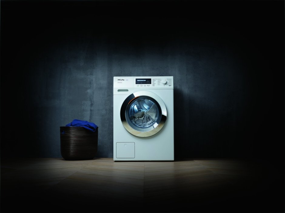 Встраиваемая стиральная машина Smeg lsia147s