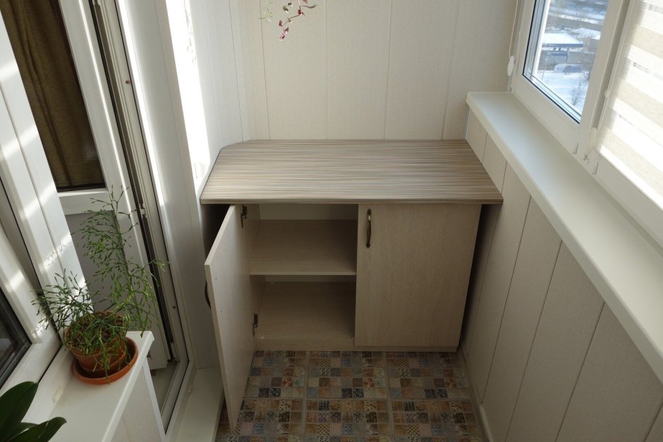 Шкаф на балкон