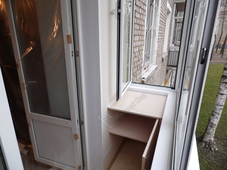 Шкафчик на балкон хрущевки