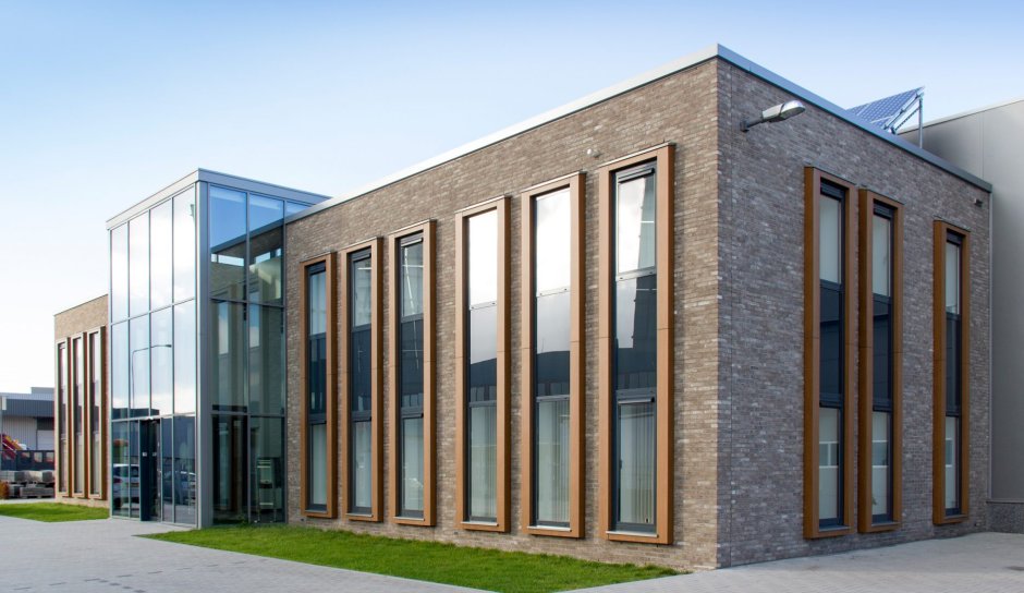 Фасады современные общественных зданий из кирпича