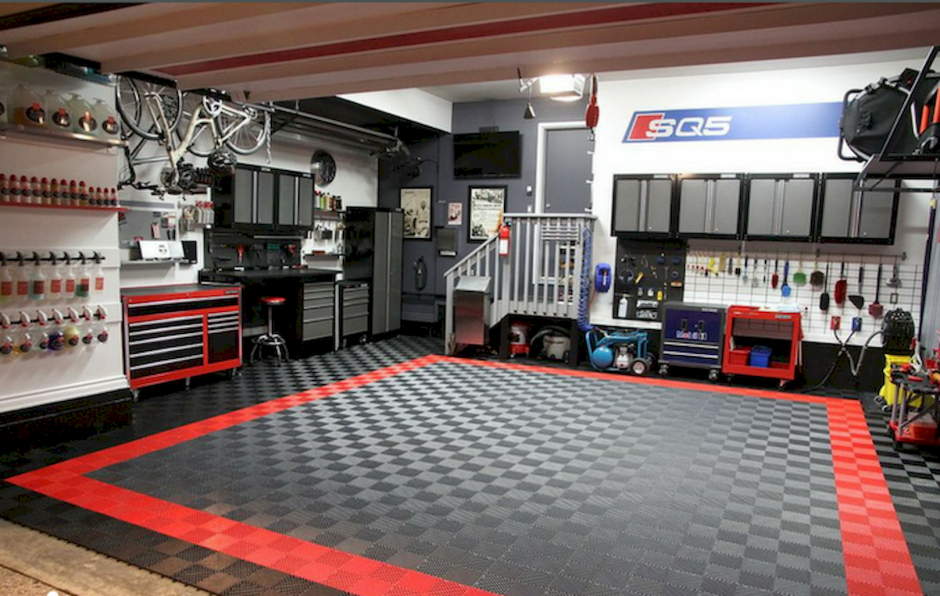 Интерьер гаража