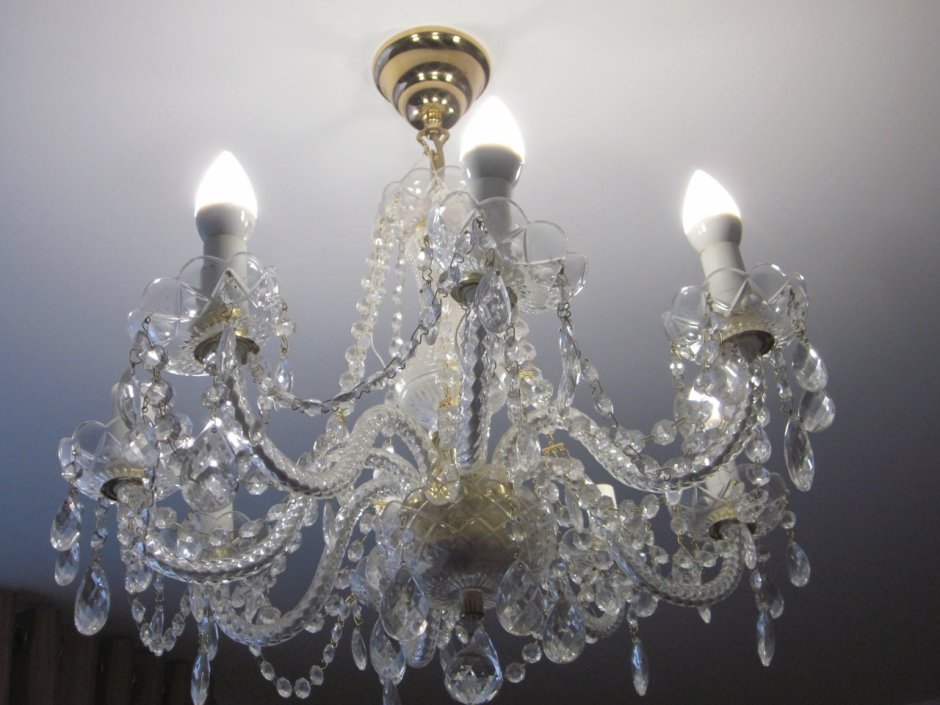 Хрустальная люстра «Каскад винтовой»