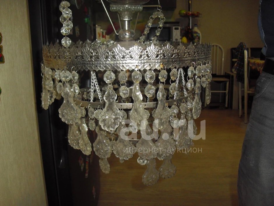 Хрустальная люстра советских времен