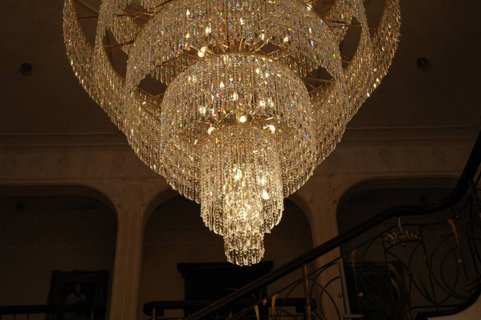 Люстра хрустальная шестирожковая