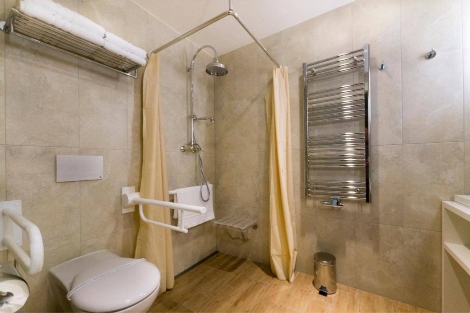 Санузел с душевой для инвалидов