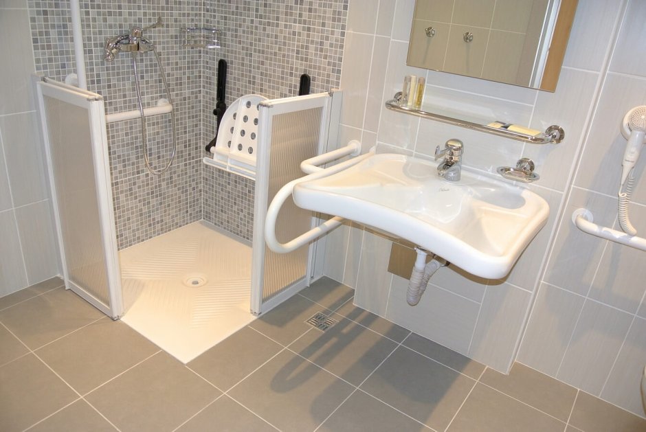 Ванные комнаты для инвалидов колясочников