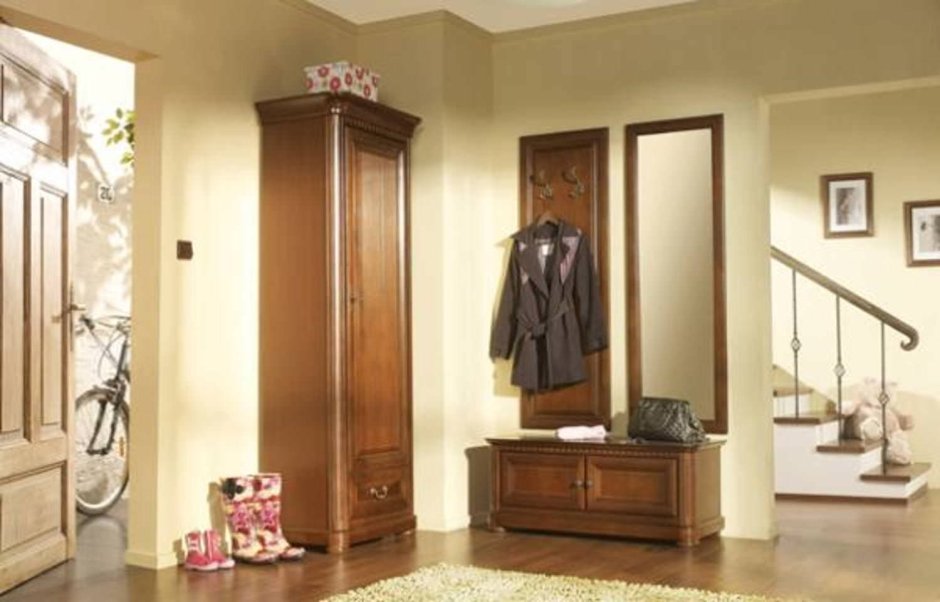 Прихожая Анри Ангстрем