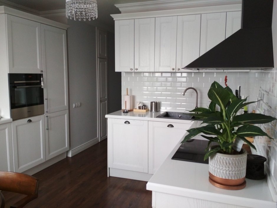 Вдолевке кухня