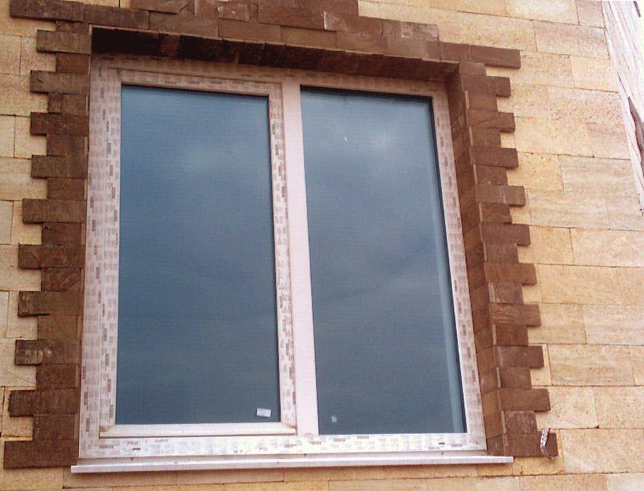 Отделка окон камнем