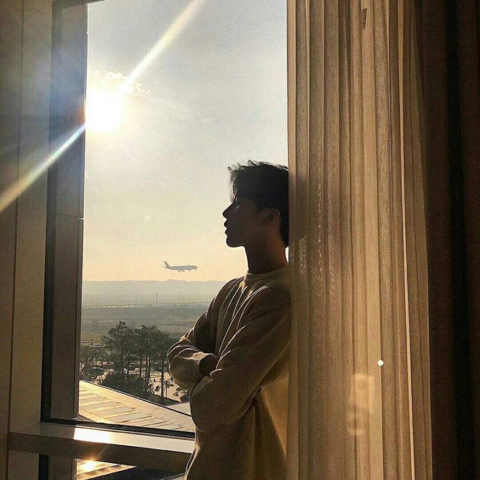 Эстетика бежевого мужчина